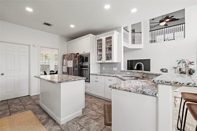 Photo - 4710 Devonberry Ln