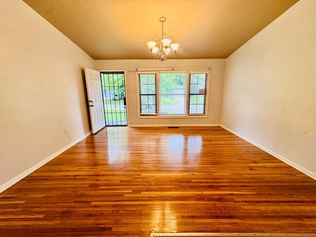 Photo - 5519 N Garrison Pl