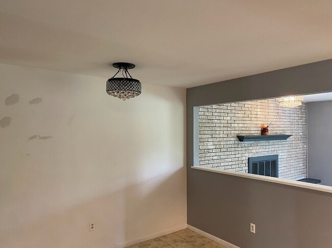 Photo - 3112-3114 Honeycutt Cir