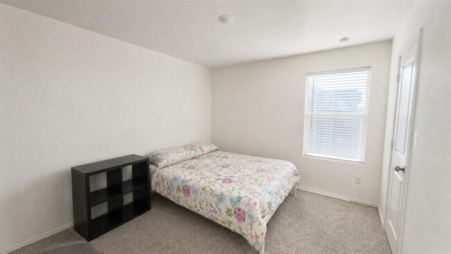 Photo - 1732 Cobblecrest Ln