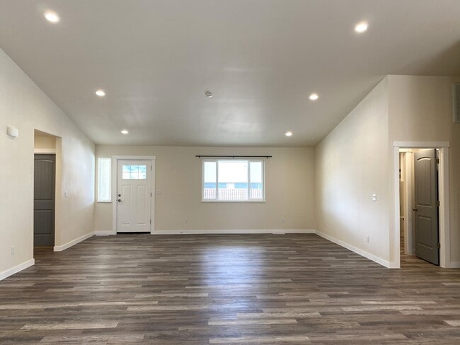 Photo - New Construction in Dallesport