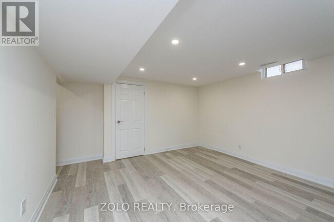 Photo - 10 Blackwell Ave