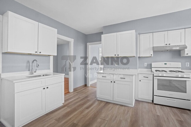 Photo - 108 Woodward Ave Unit 2