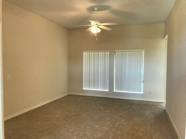 Photo - 2642 Hidden Creek Dr