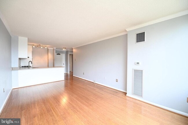 Building Photo - 1301 20th St NW Unit 706 Rental