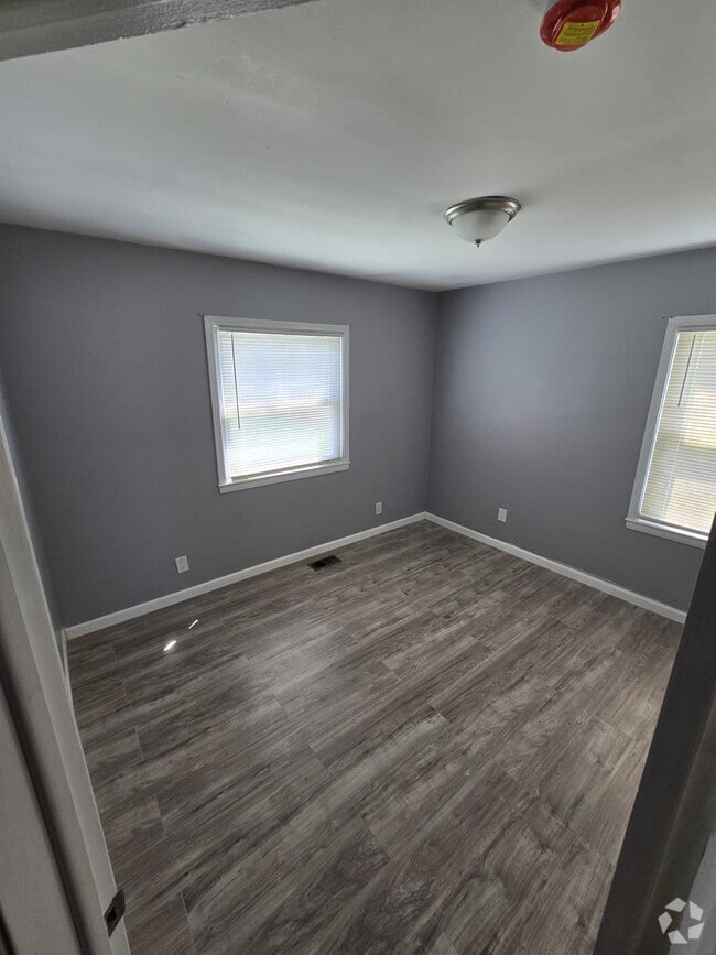 Building Photo - 26972 Andover St Rental