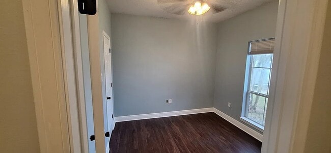 38249 Mindi Ct