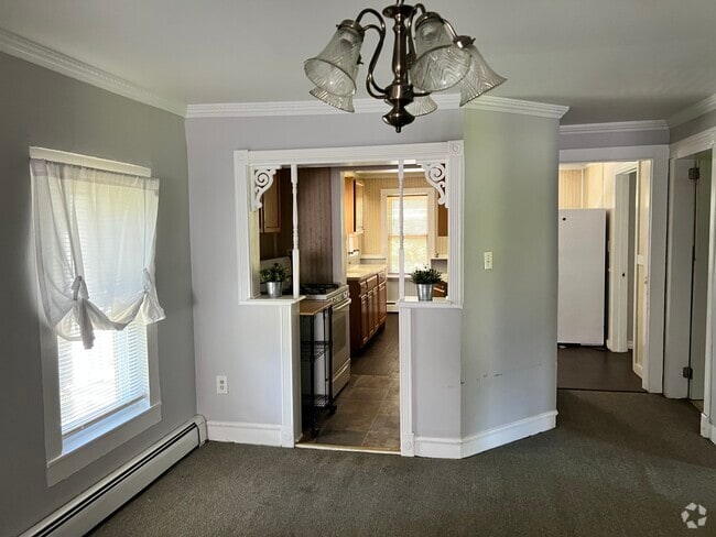 Building Photo - 57 Faber Ave Unit 2 floor Rental