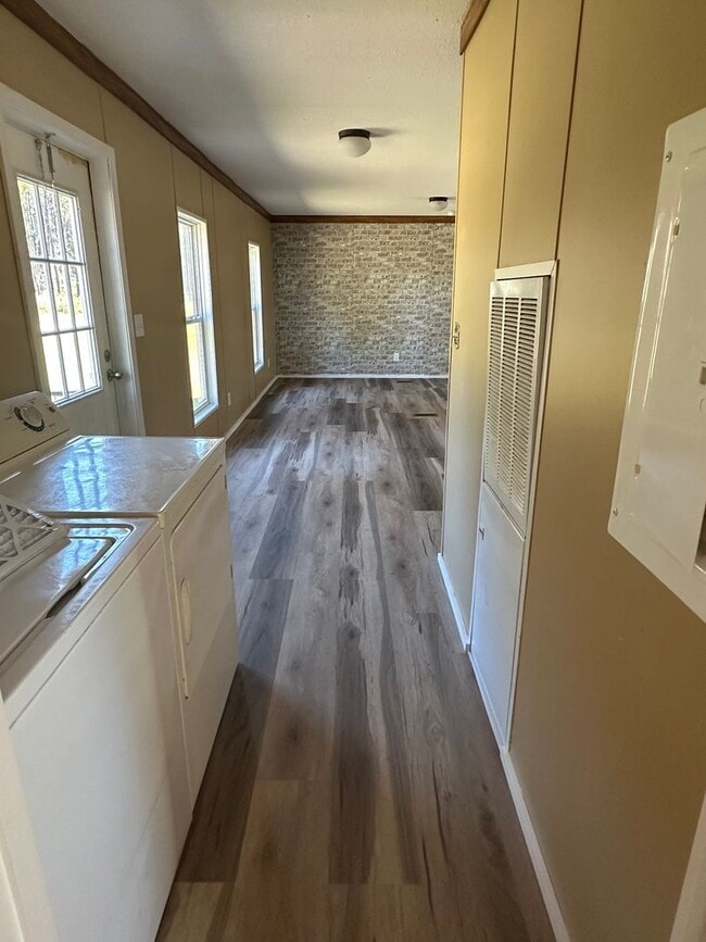 Photo - Country Living Charmer