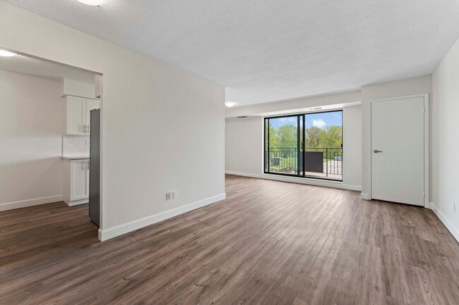 Photo - Grandview Apartments