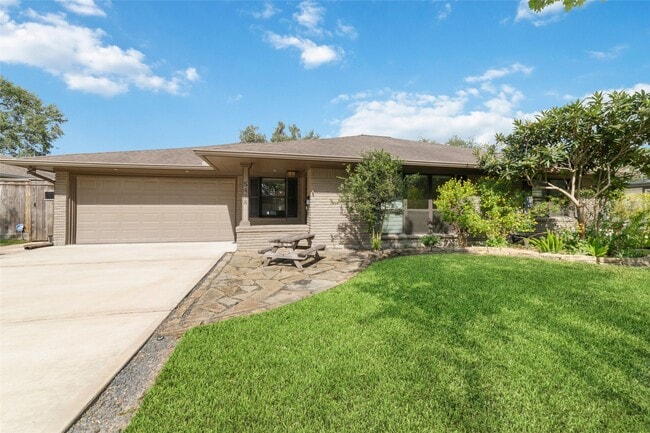 Building Photo - 5438 Briarbend Dr