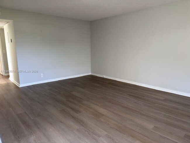 Photo - 257 Fanshaw G Unidad 257