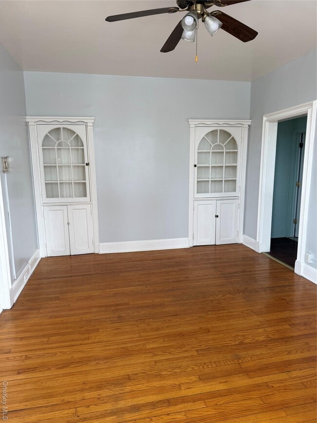 Building Photo - 109 Montgomery St Unit 1C