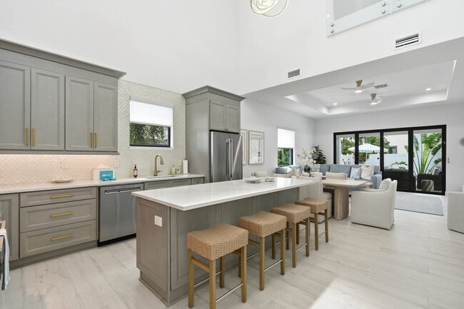 Photo - 596 97th Ave N Unidad SI FL1-ID1603751P