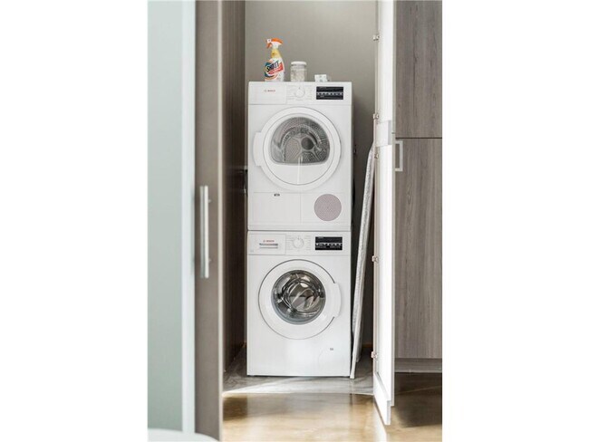 Photo - 728 3rd Sta Unit 207