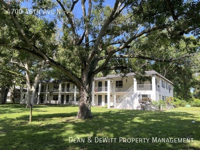 Building Photo - 4700 46th Ave N Unit 4