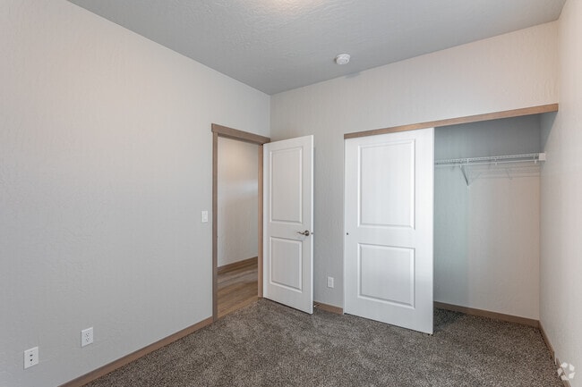 3BR, 2BA - 1,437 SF