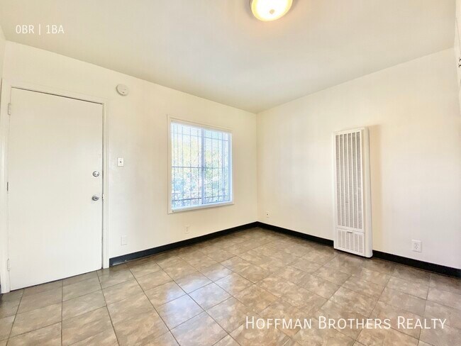 11425 S Figueroa St Unit 15