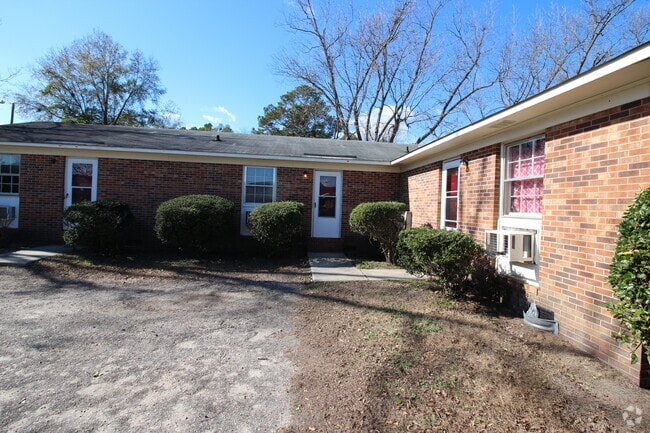 Building Photo - 6454 APPLECROSS AVE Unit D Rental