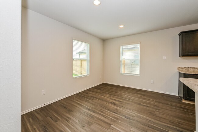 Photo - 1208 Narrow Hts Dr