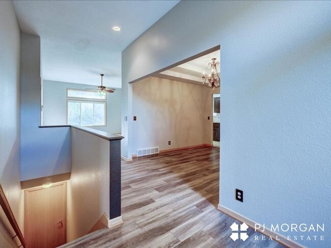 Photo - 10027 S 171st St