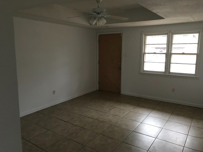 Photo - 5904 N Kent Dr Unit A