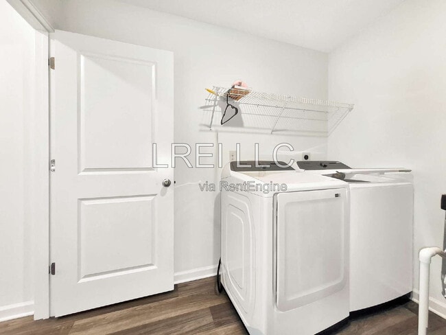 8810 Warbler Br Wy