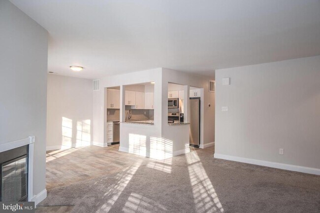 Photo - 167 Andover Pl