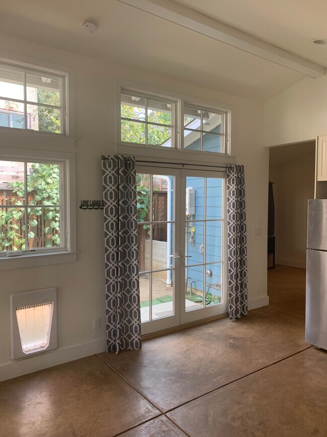 Photo - 4036 Loma Vista Ave