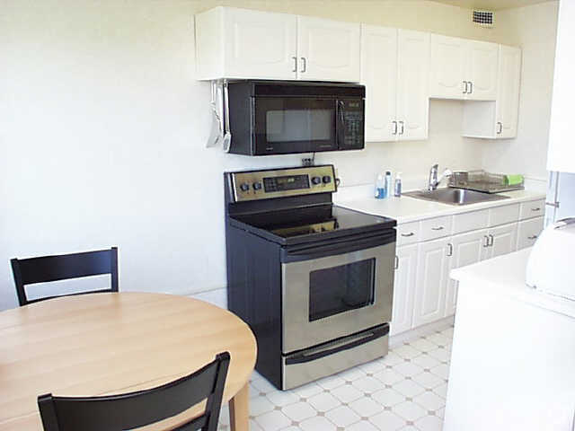 Dining Room - Capitol Terrace