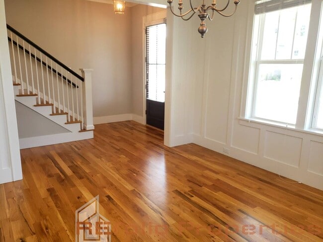 Photo - 413 Ancient Oaks Dr