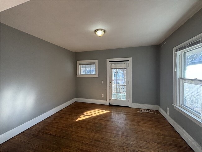 Photo - 95 Woodlawn St