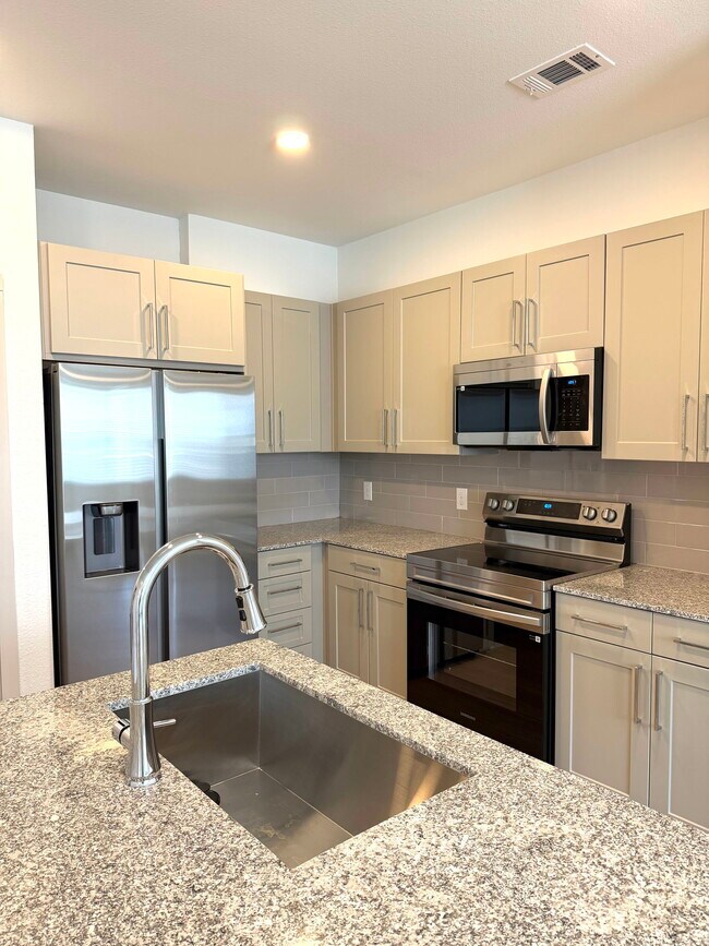 Building Photo - 10835 W Loop 1604 N Unit 101102