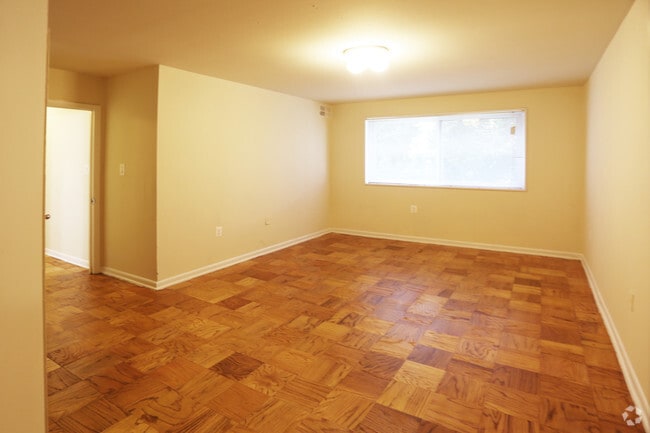 Greenwood Manor Apartments