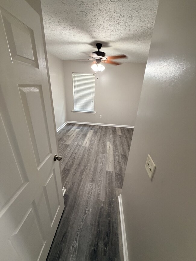 Photo - 207 Murfee Dr