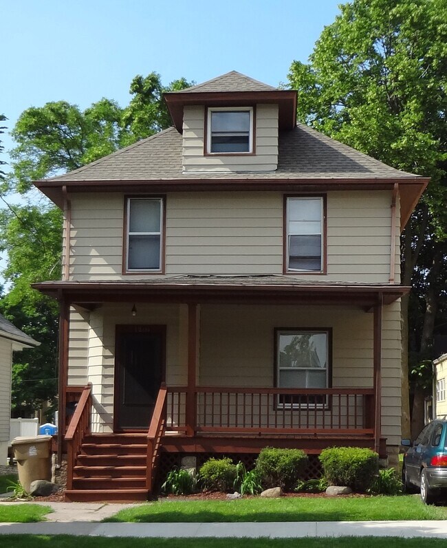 Photo - 1204 Chandler St House