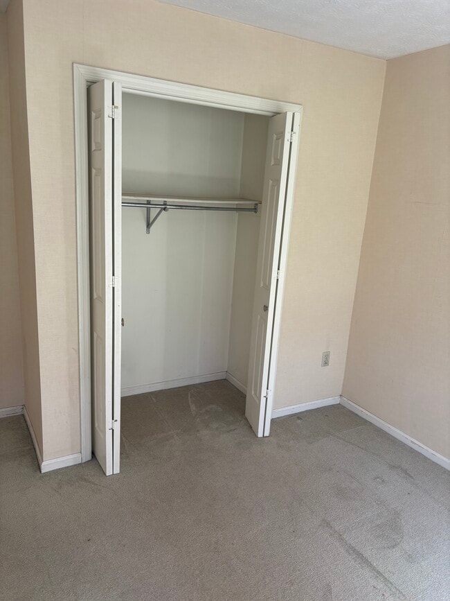 Photo - 704 White Tail Way