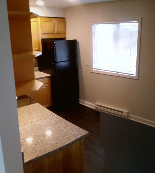 Photo - 6359 N Ridge Ave Unit 301