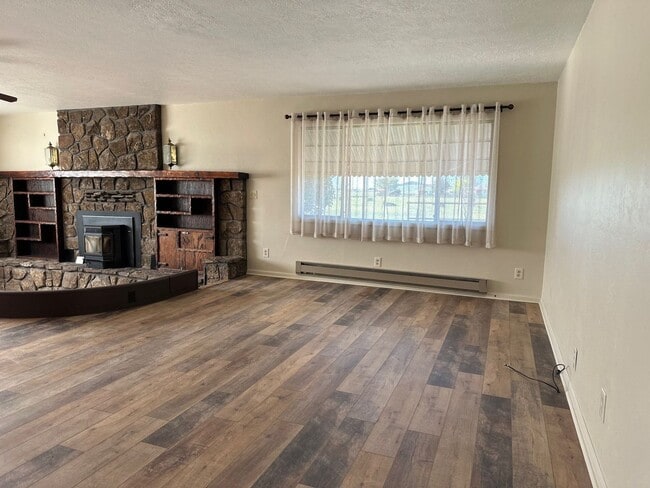 Photo - 2309 S Malin Rd