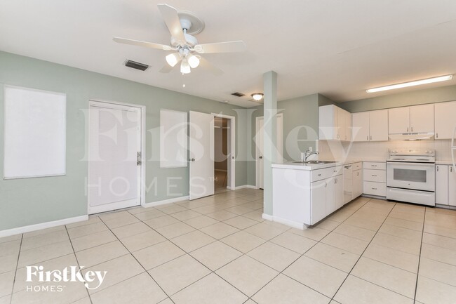 Photo - 3736 Luzon St