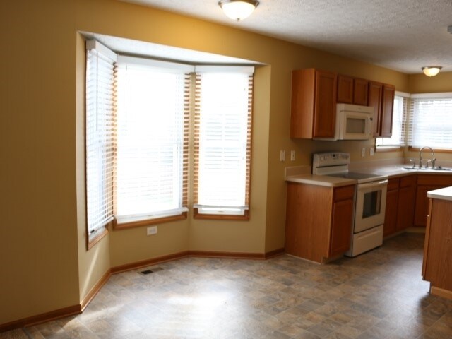 Photo - 1163 Tarragon Dr