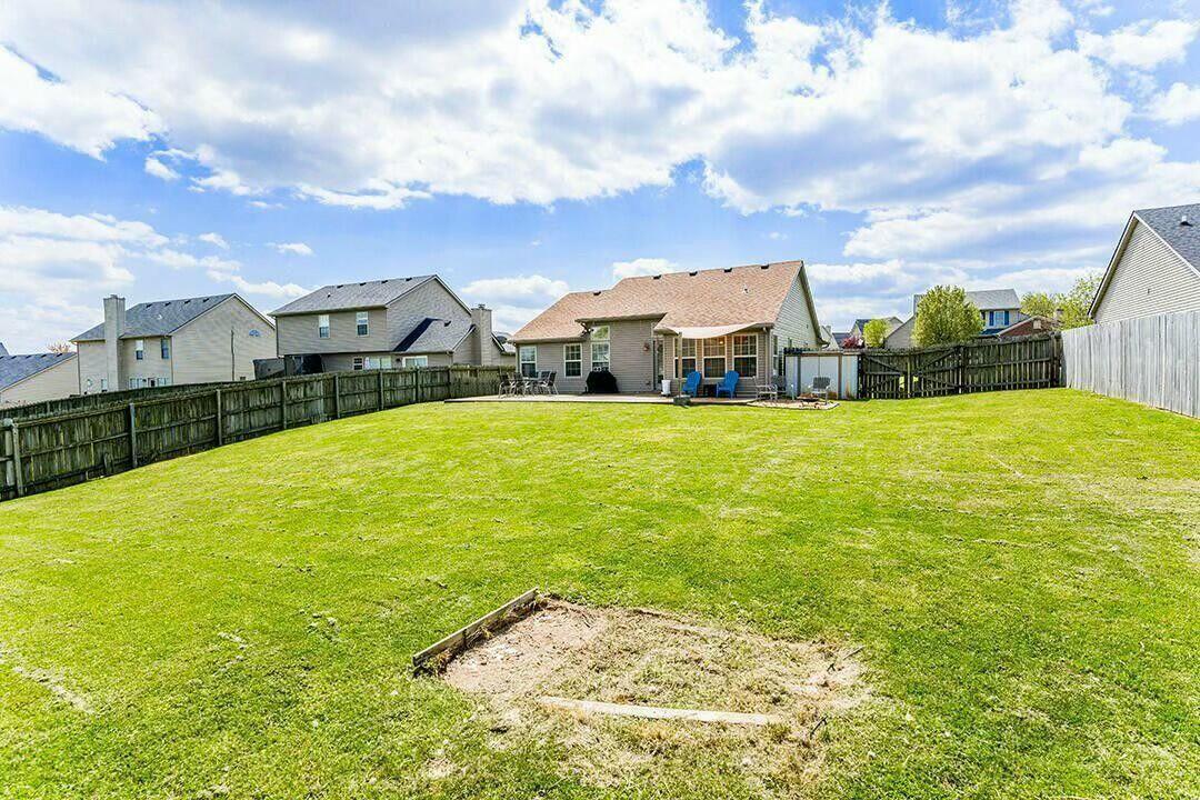 Photo - 913 Fieldstone Way