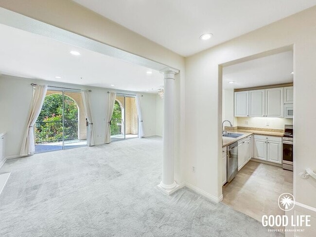 Photo - 2260 Watermarke Pl