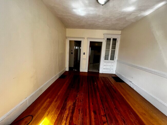 Photo - 63 Sycamore St Unit 1
