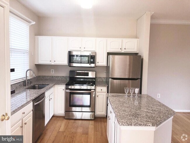 Building Photo - 21798 Jarvis Square Rental