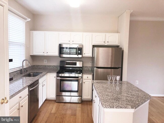Photo - 21798 Jarvis Square Townhome
