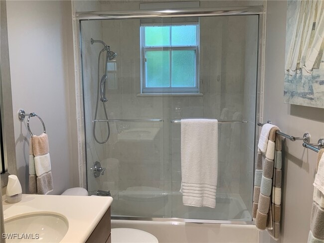 Building Photo - 2817 Tiburon Blvd E Unit 4-101 Rental