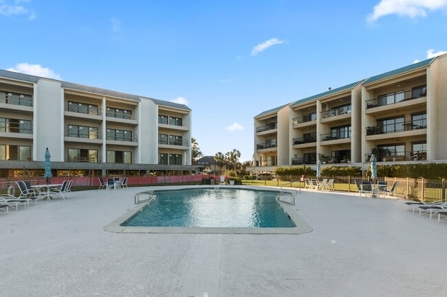 Photo - 351 Lakeside Ln Unit 305