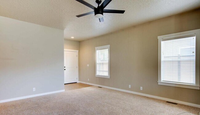 Photo - 5587 W Song Sparrow St