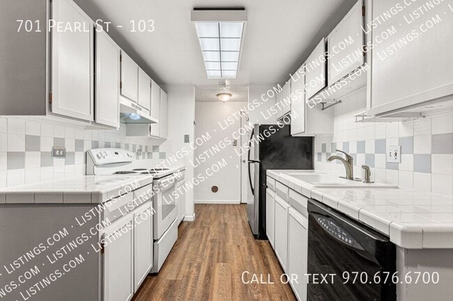 Photo - 701 N Pearl St